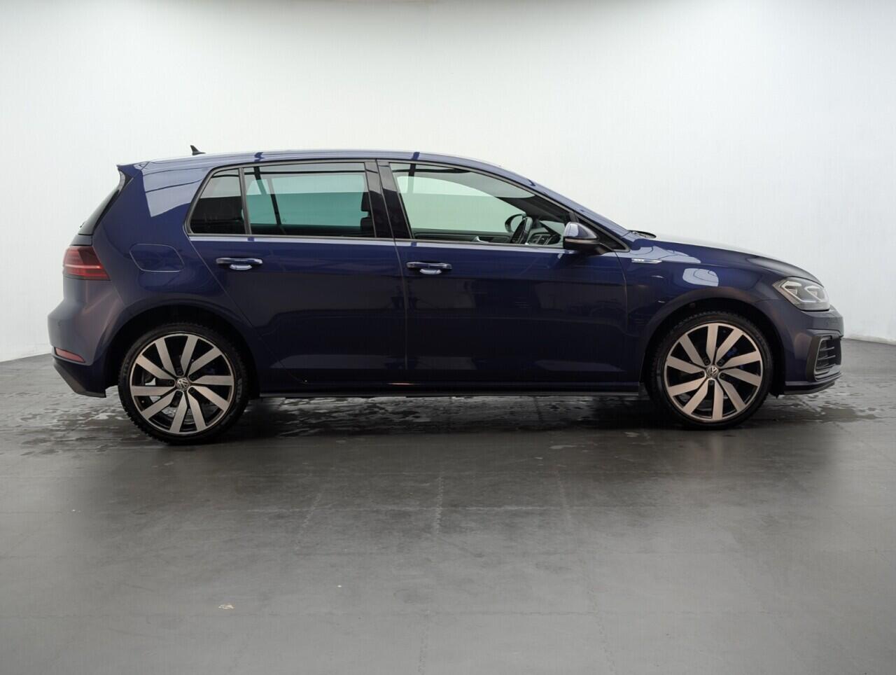 Used Volkswagen Golf 2018 for sale - 76498499: Photo 9