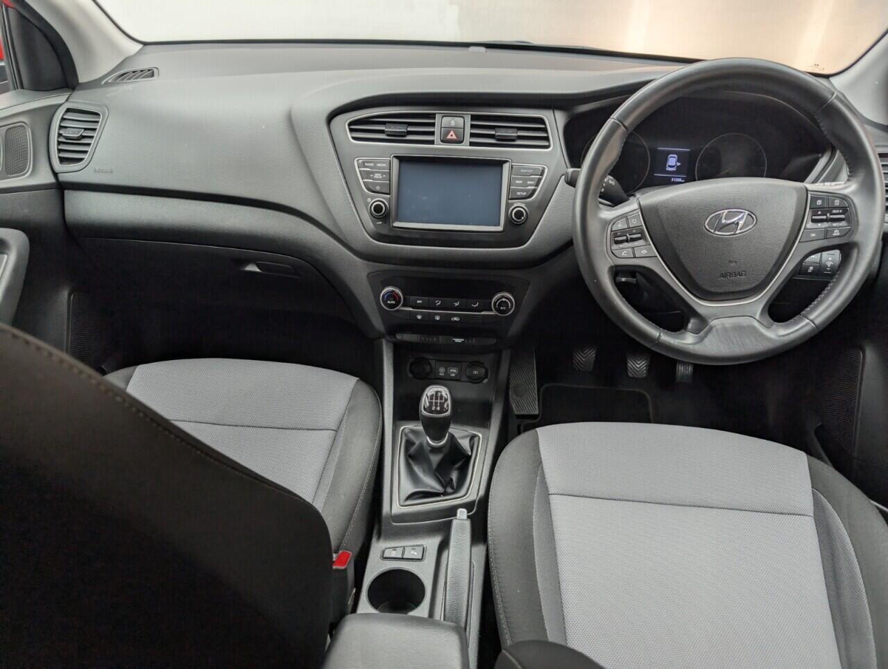 Used Hyundai i20 2018 for sale - 76424201: Photo 23