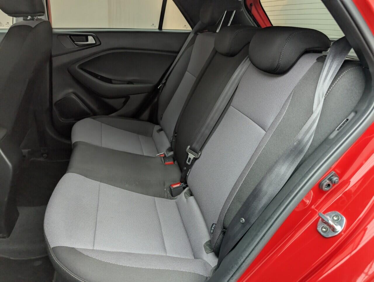 Used Hyundai i20 2018 for sale - 76424201: Photo 26