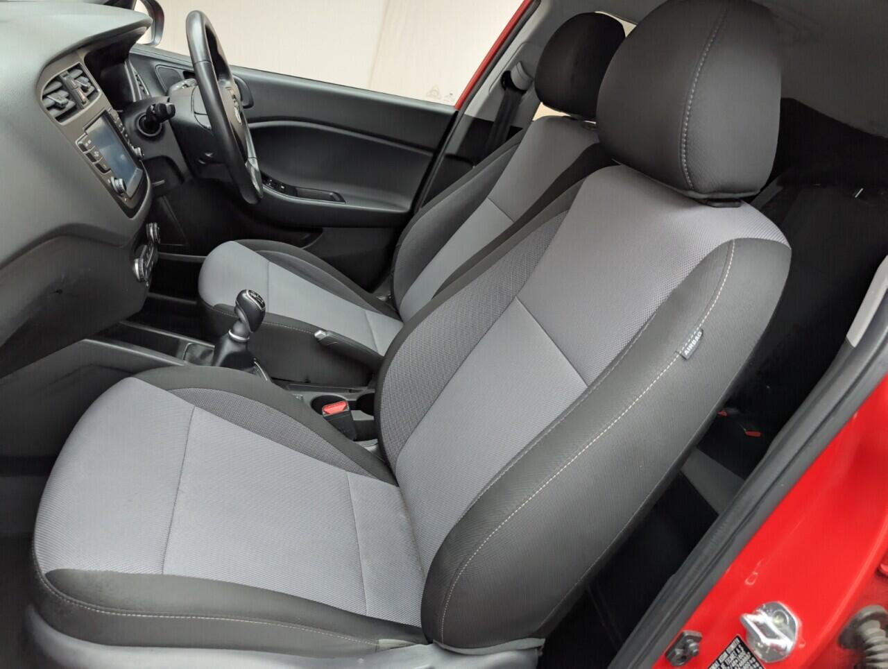 Used Hyundai i20 2018 for sale - 76424201: Photo 27