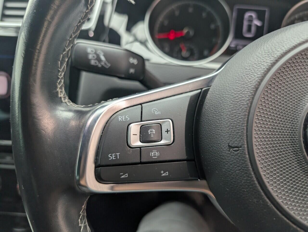 Used Volkswagen Golf 2018 for sale - 76422790: Photo 19