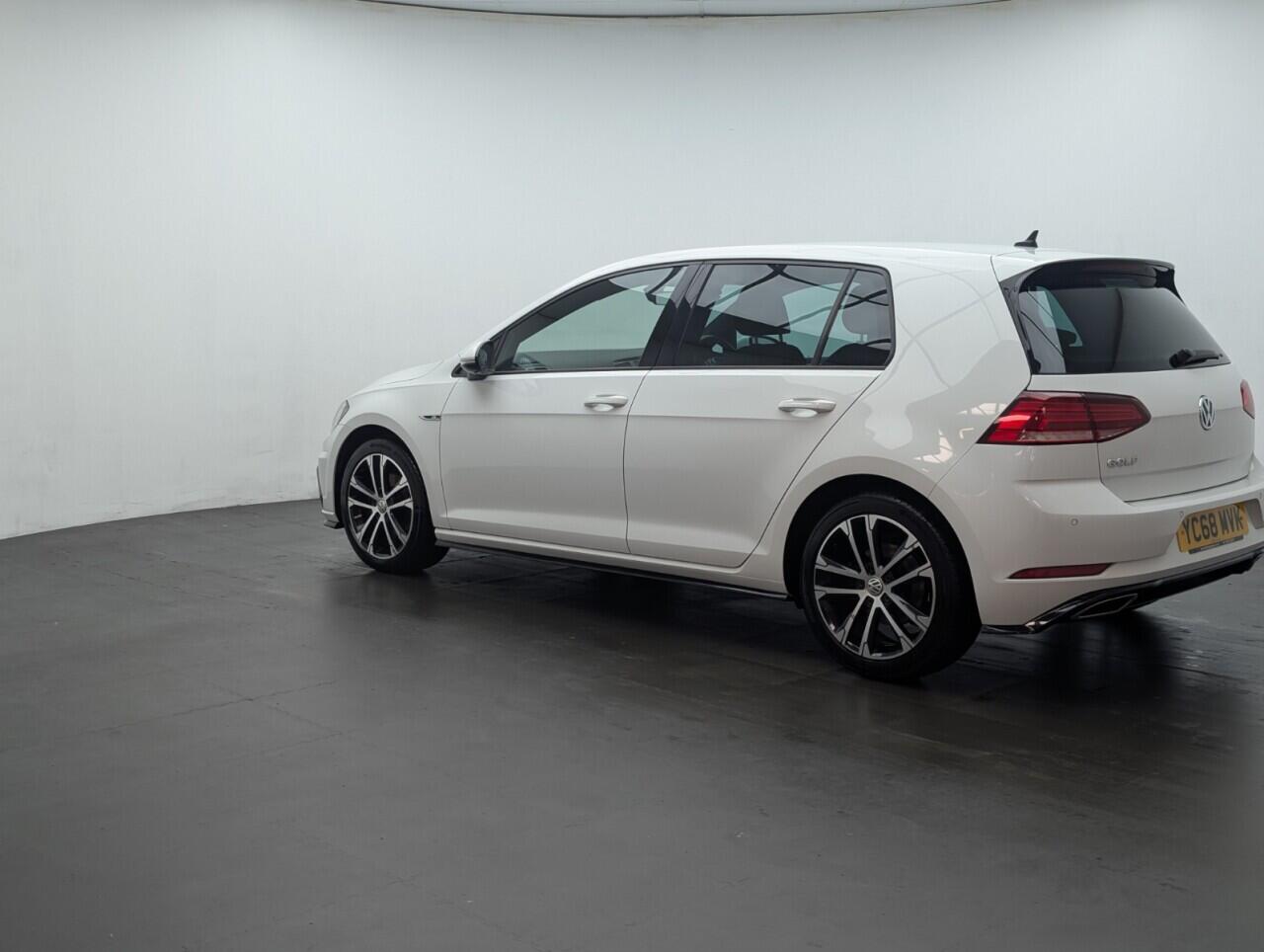 Used Volkswagen Golf 2018 for sale - 76422790: Photo 6