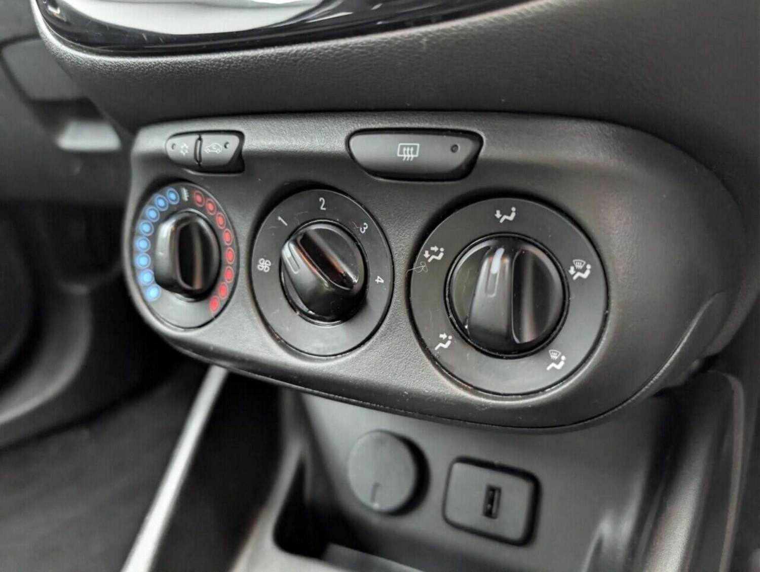 Used Vauxhall Corsa 2017 for sale - 77713761: Photo 26