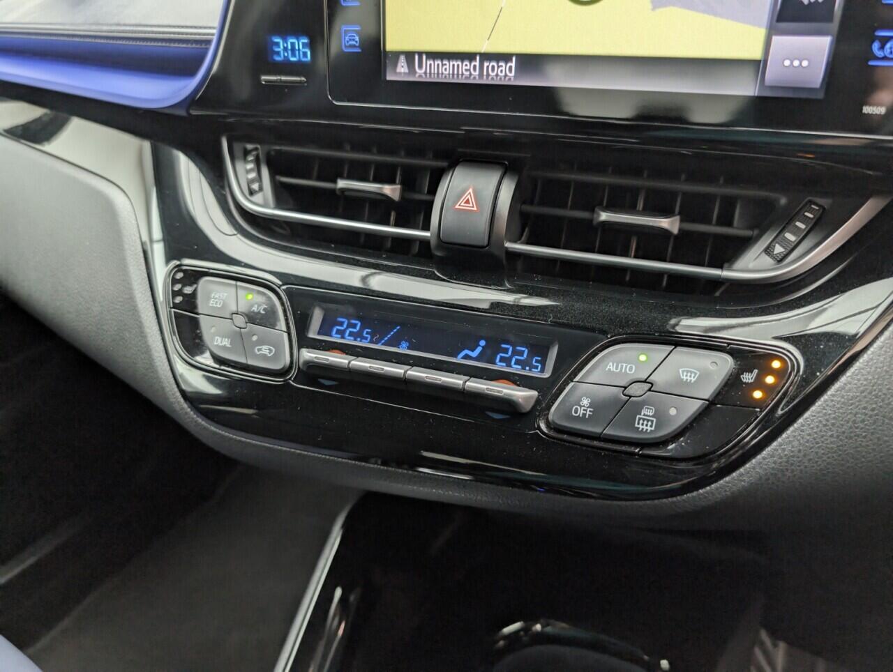 Used Toyota C-HR 2017 for sale - 76425180: Photo 16