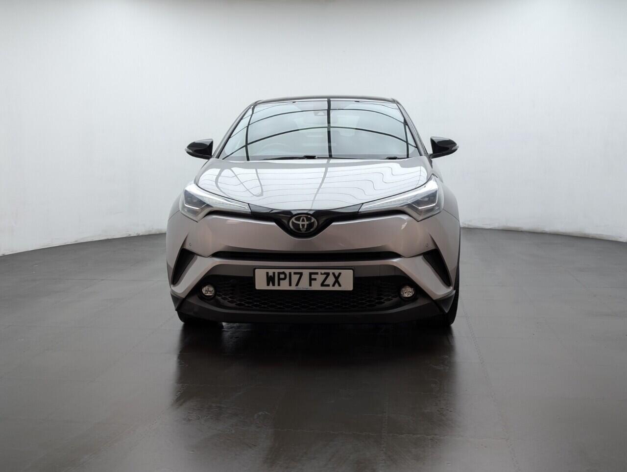 Used Toyota C-HR 2017 for sale - 76425180: Photo 3