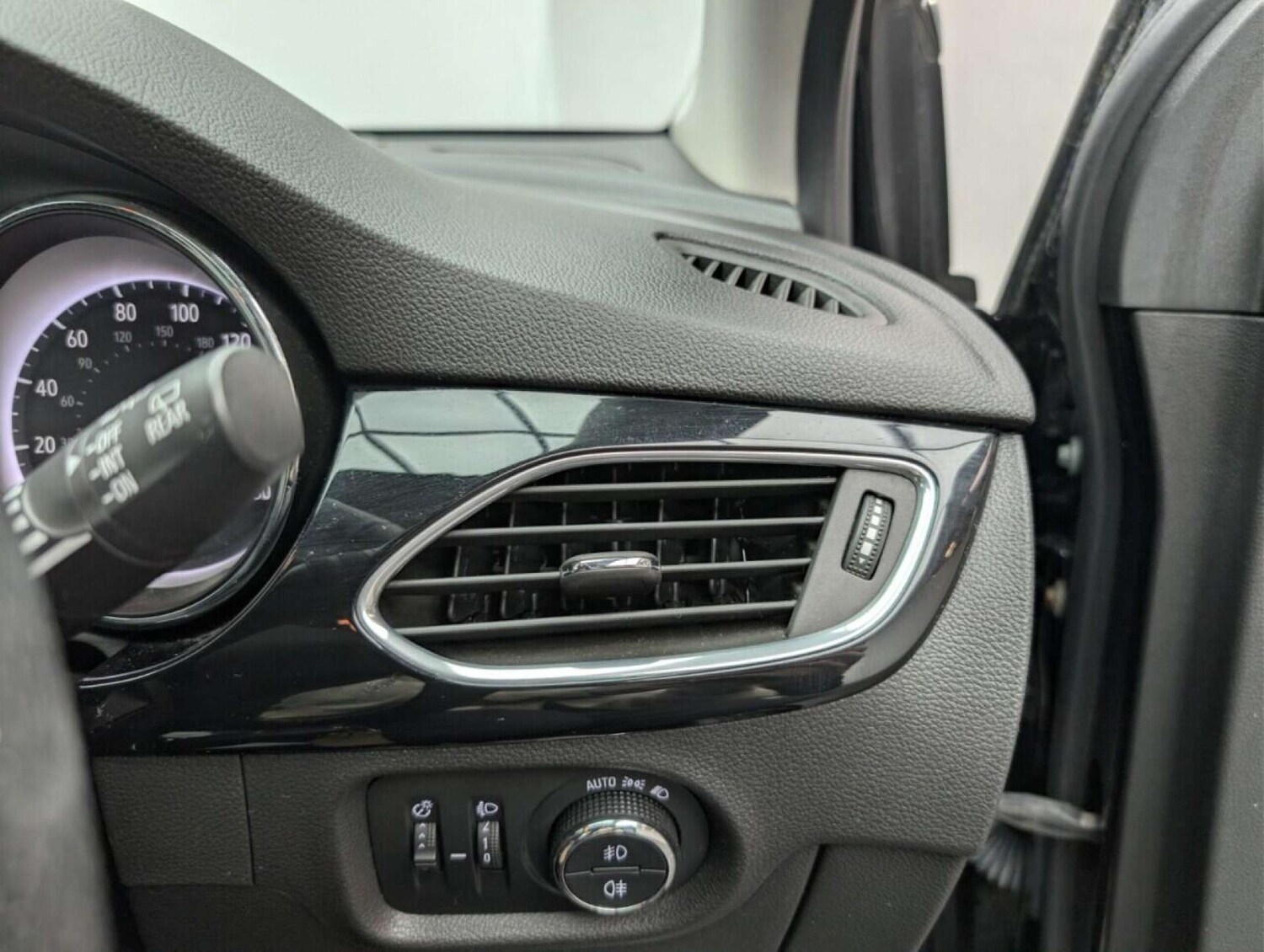 Used Vauxhall Astra 2018 for sale - 77714823: Photo 17