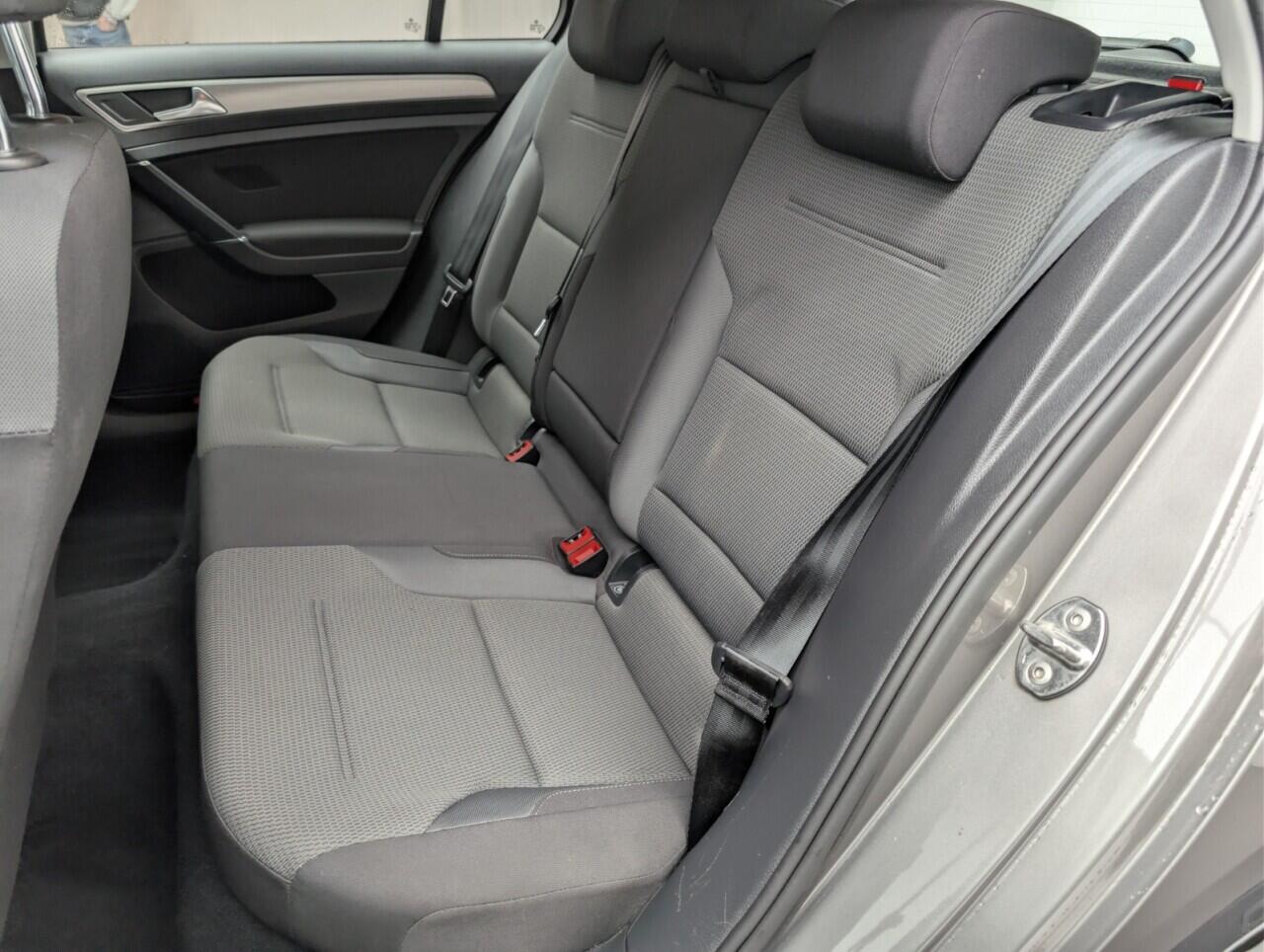 Used Volkswagen Golf 2016 for sale - 76832837: Photo 26