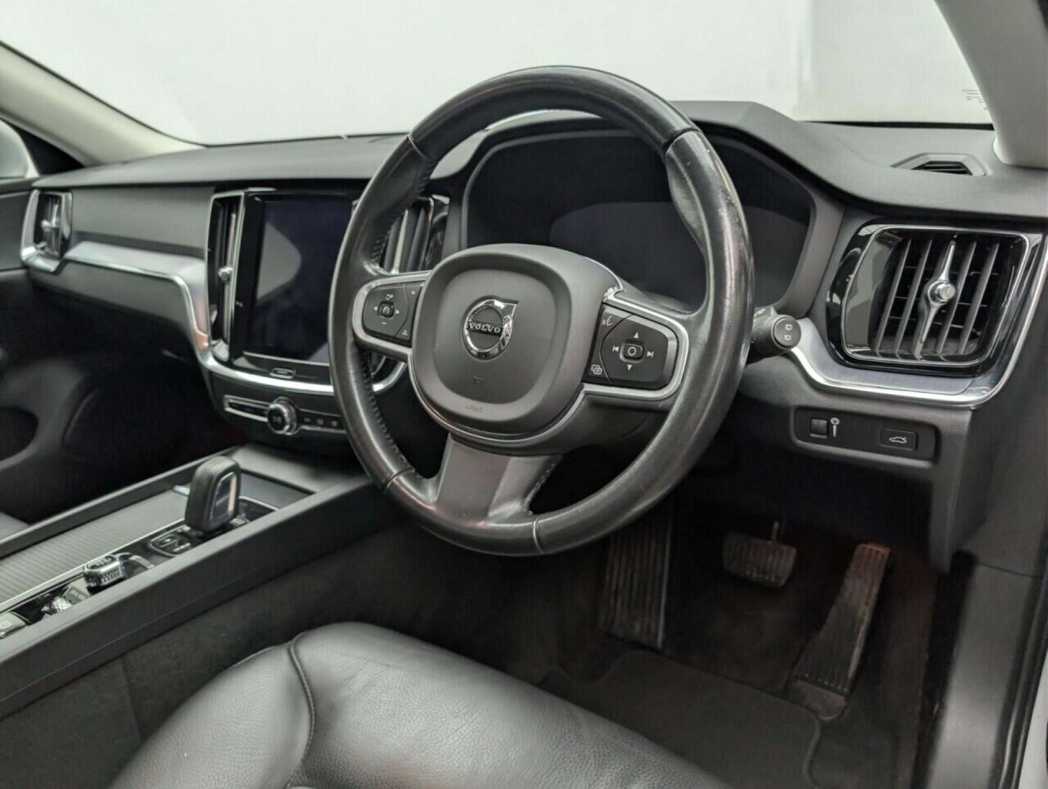 Used Volvo V60 2021 for sale - 77713823: Photo 10