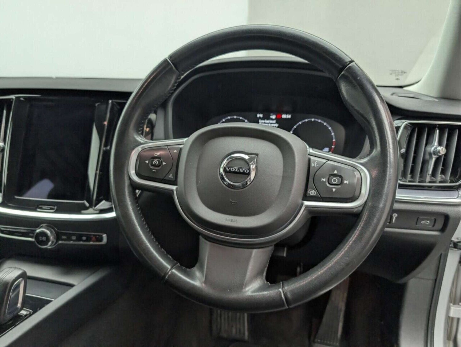 Used Volvo V60 2021 for sale - 77713823: Photo 19