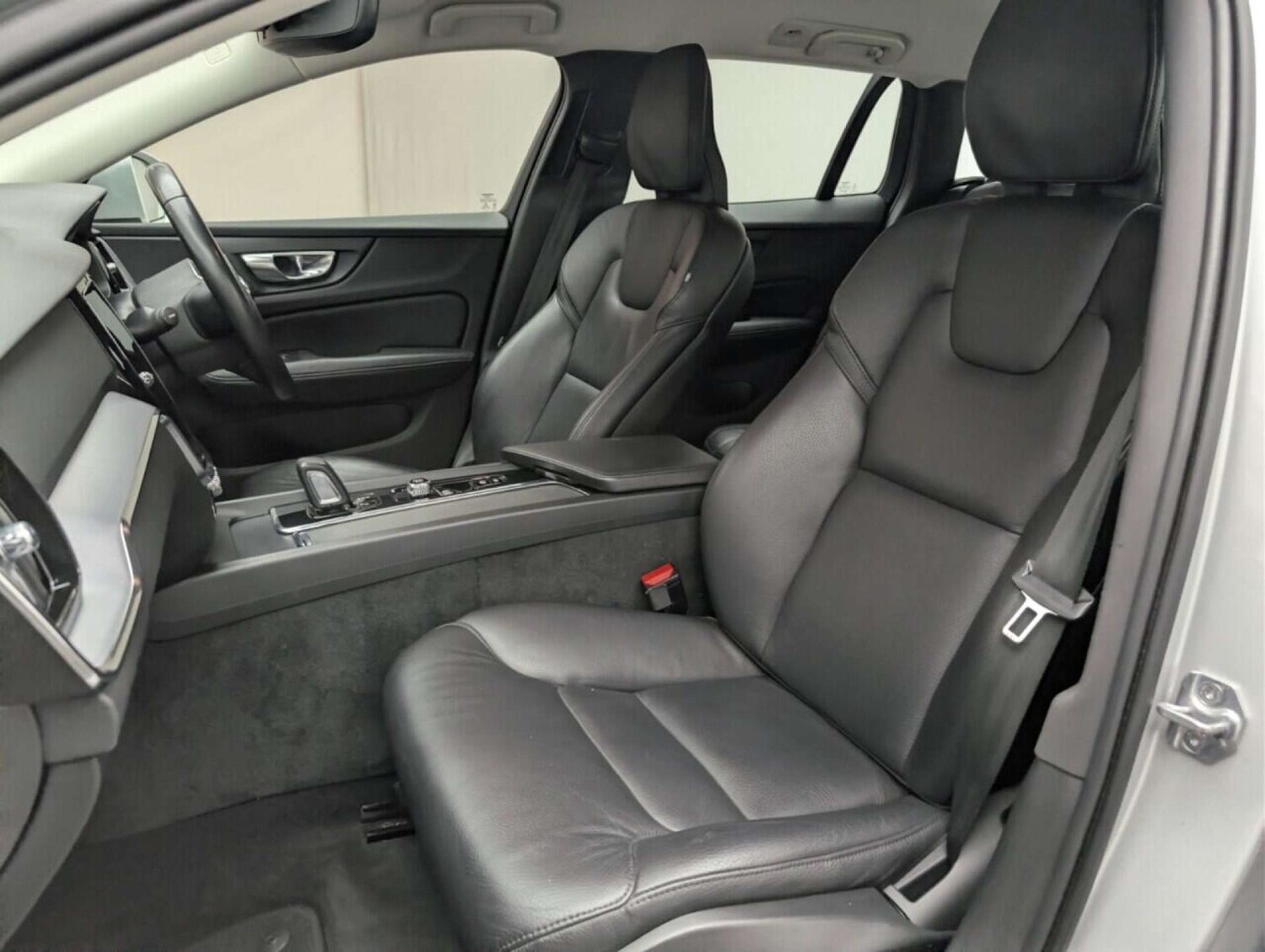 Used Volvo V60 2021 for sale - 77713823: Photo 25