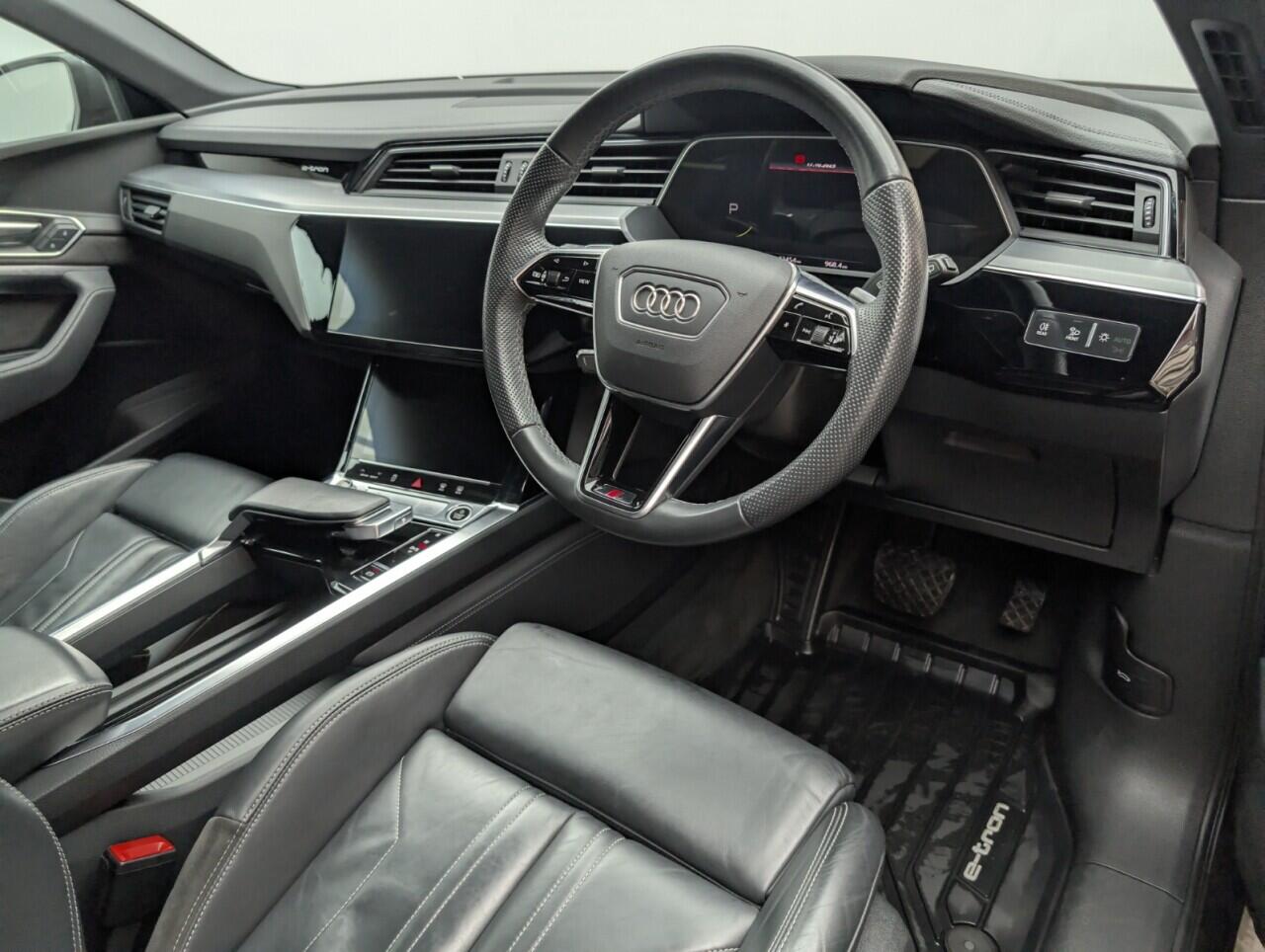 Used Audi e-tron 2020 for sale - 76422861: Photo 11
