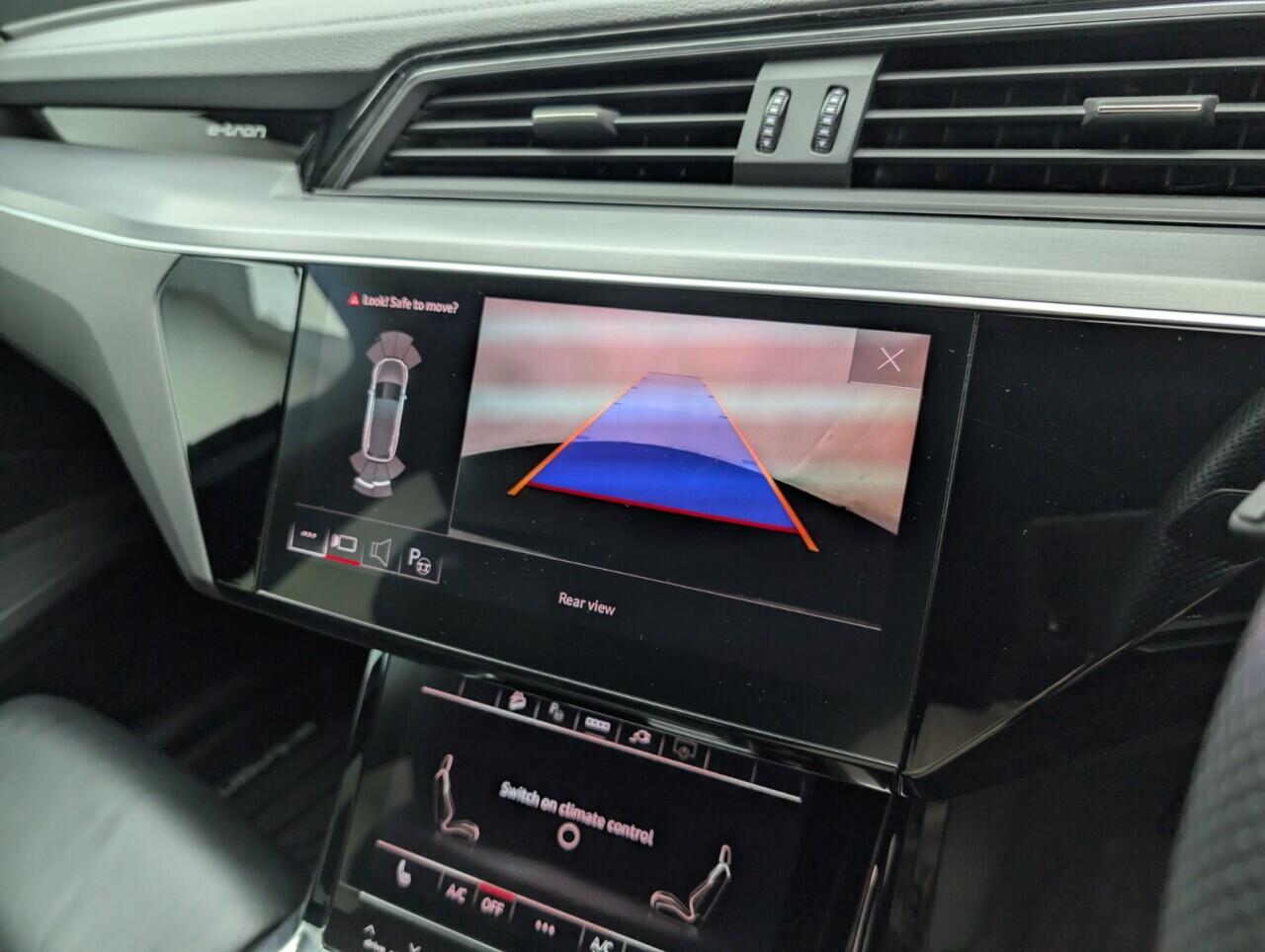 Used Audi e-tron 2020 for sale - 76422861: Photo 15