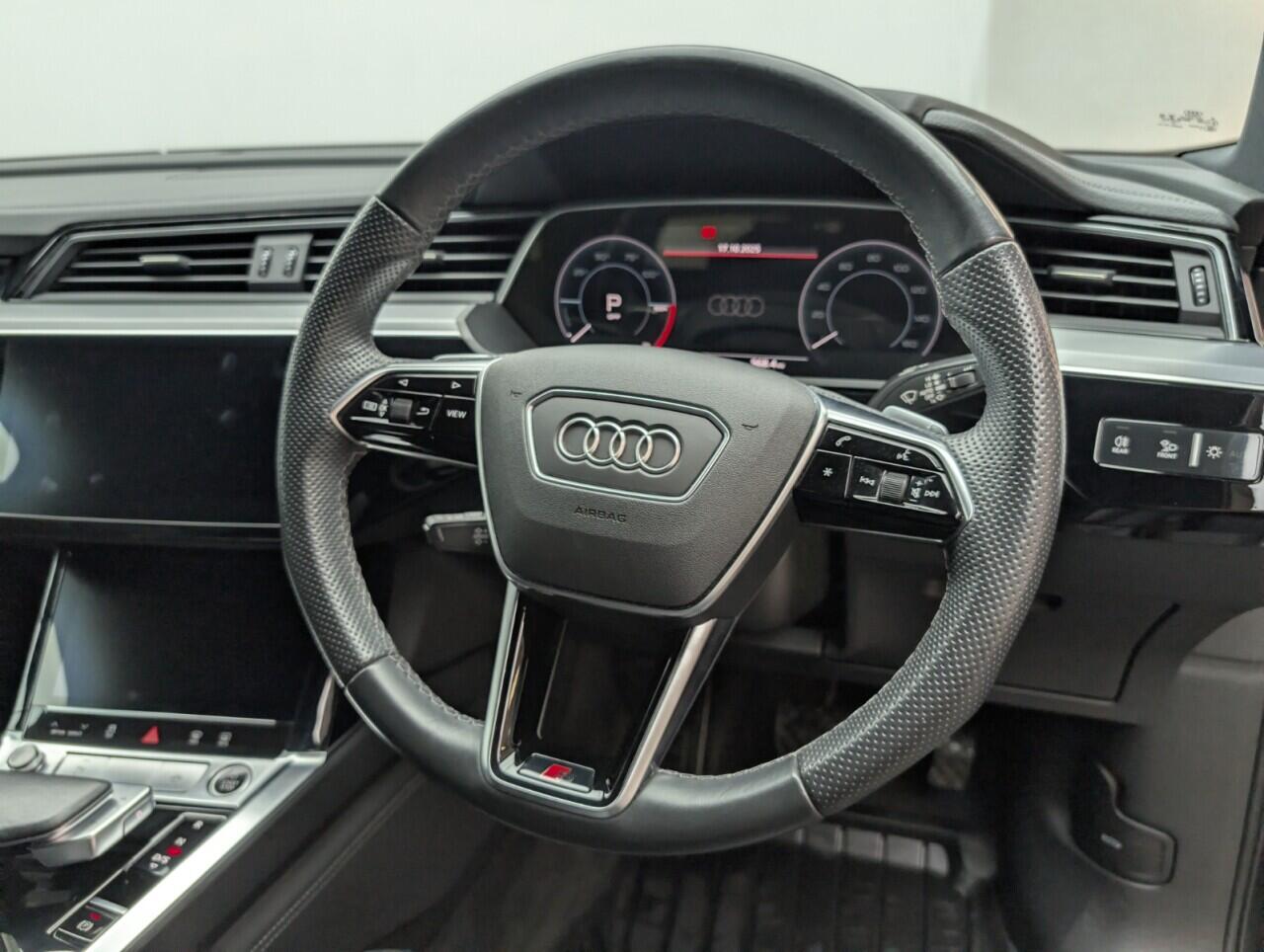 Used Audi e-tron 2020 for sale - 76422861: Photo 23