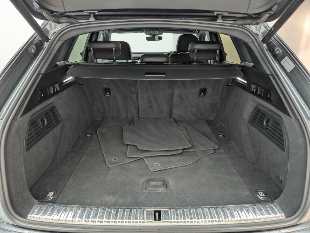 Used Audi e-tron 2020 for sale - 76422861: Photo 27