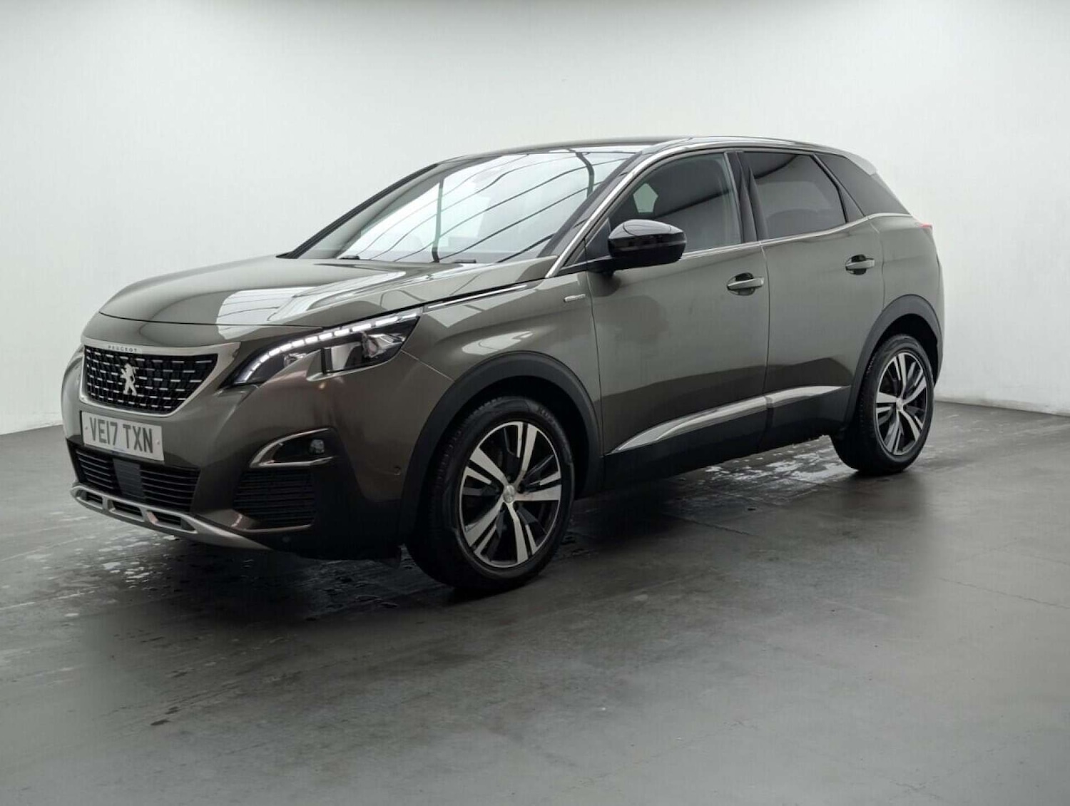 Used Peugeot 3008 2017 for sale - 77713214: Photo 4