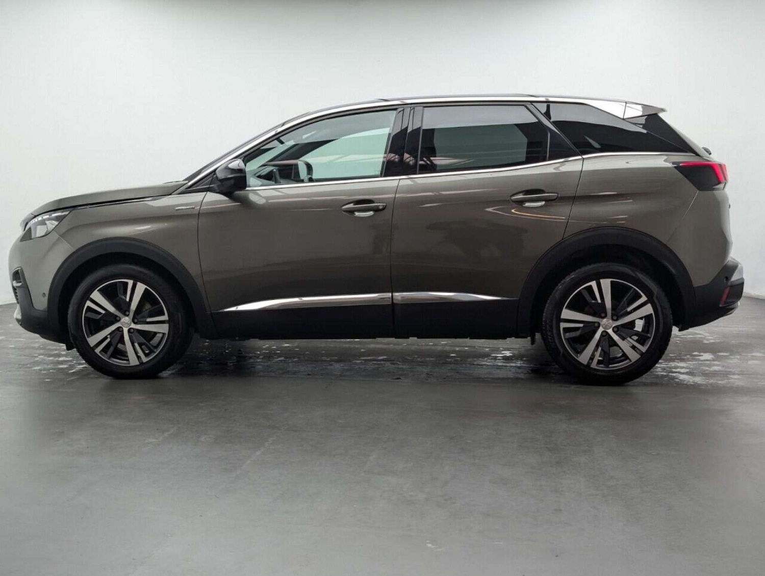 Used Peugeot 3008 2017 for sale - 77713214: Photo 5
