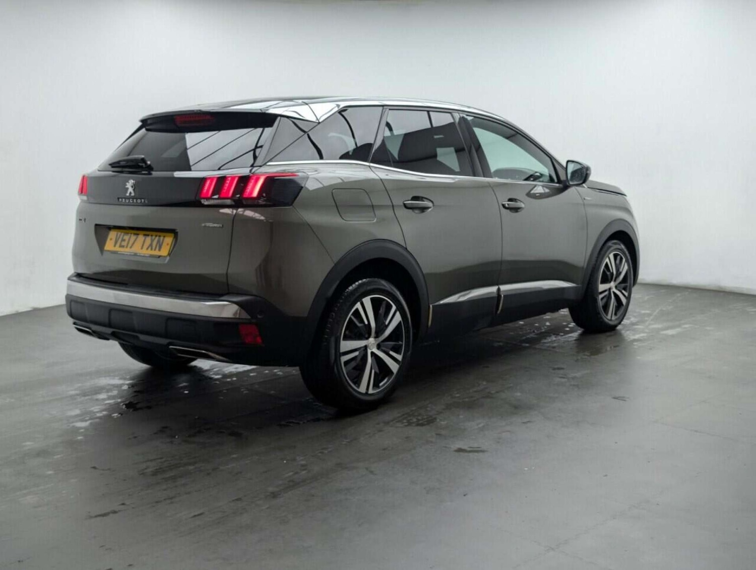Used Peugeot 3008 2017 for sale - 77713214: Photo 8