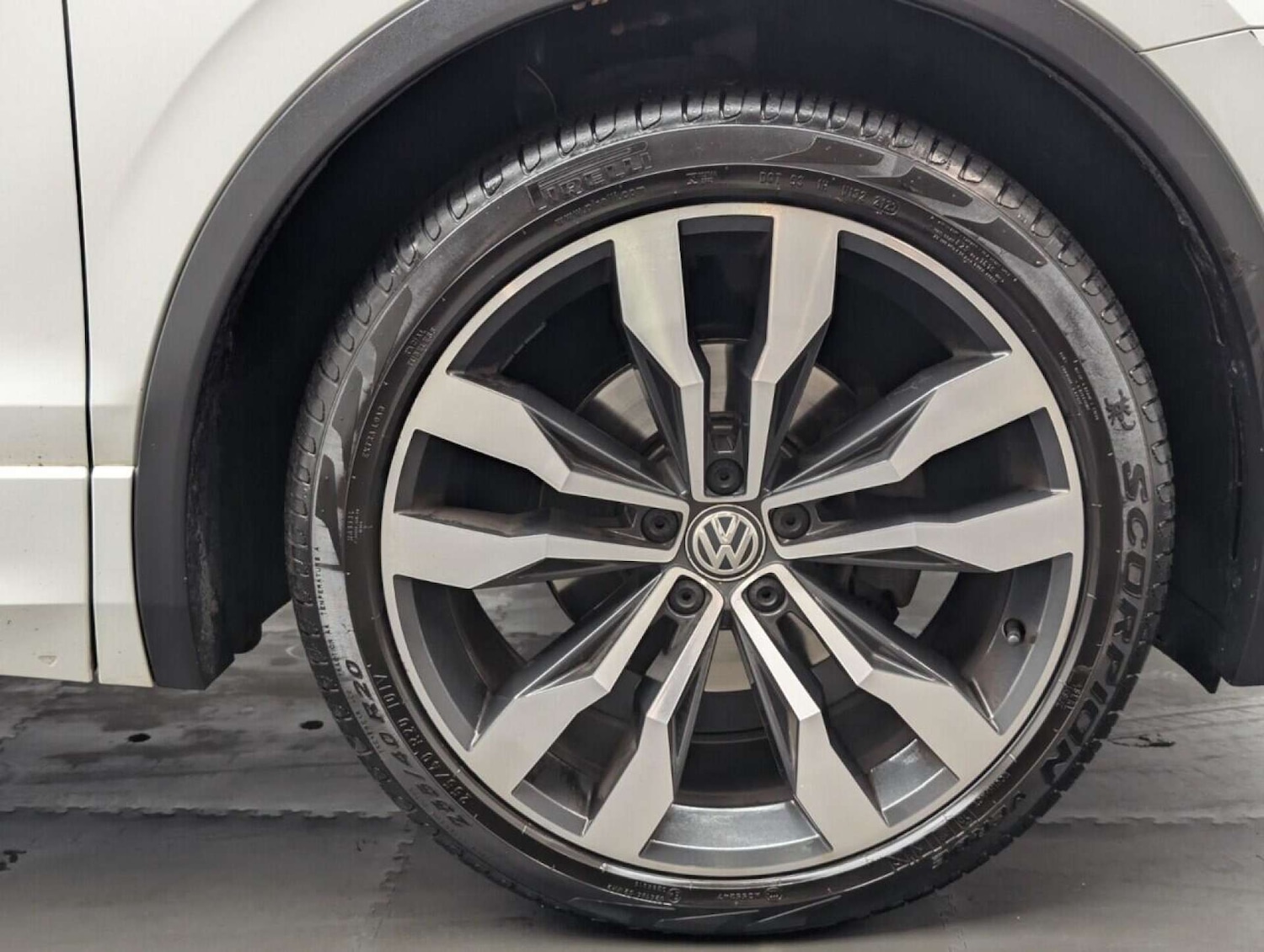 Used Volkswagen Tiguan 2017 for sale - 77714801: Photo 10