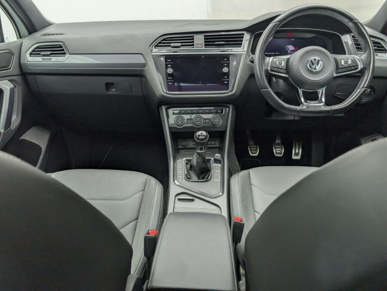 Used Volkswagen Tiguan 2017 for sale - 77714801: Photo 22