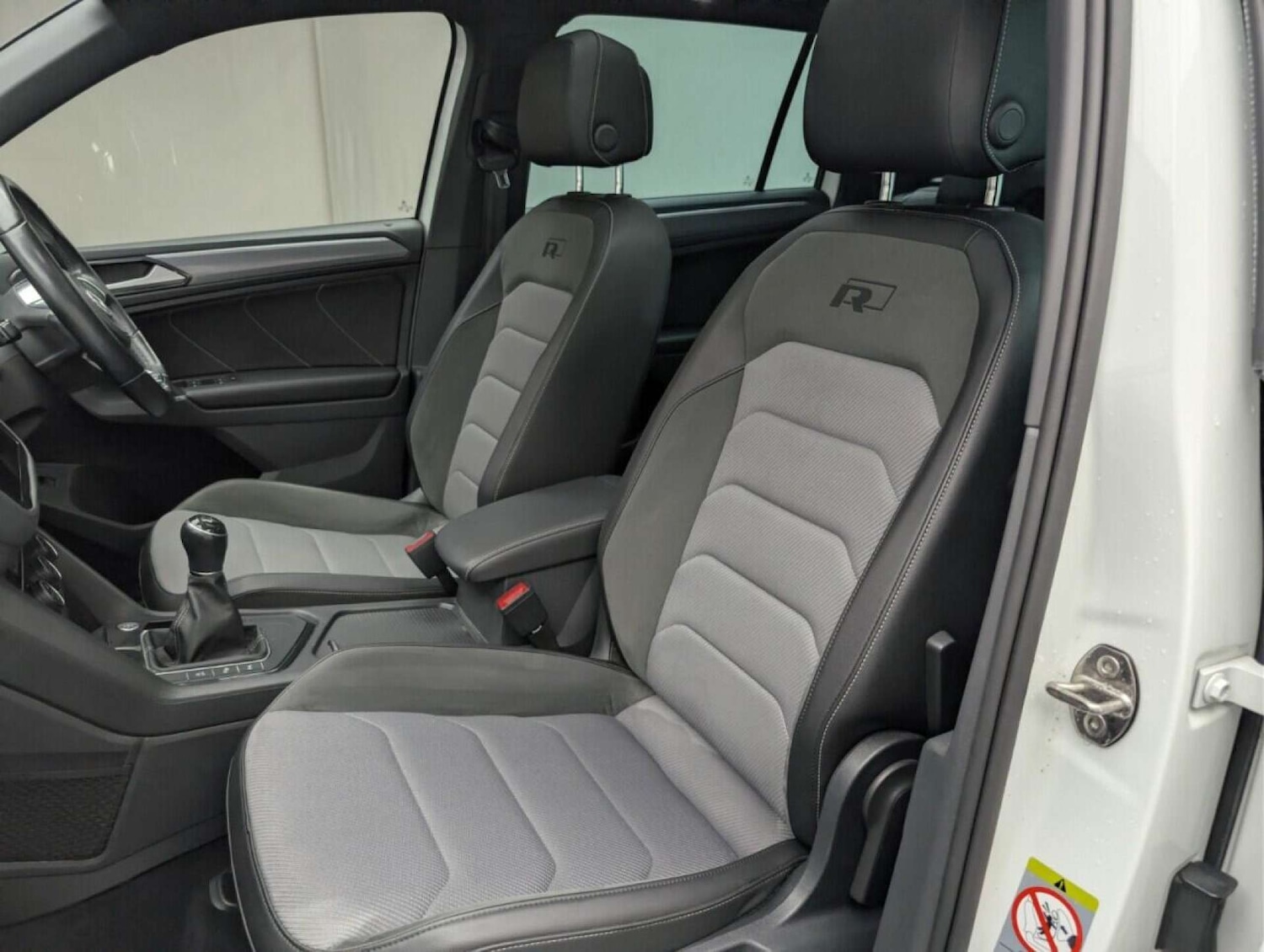 Used Volkswagen Tiguan 2017 for sale - 77714801: Photo 26