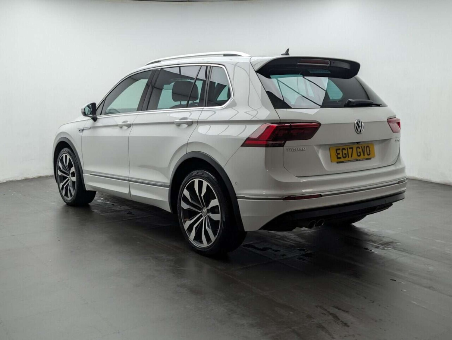 Used Volkswagen Tiguan 2017 for sale - 77714801: Photo 6