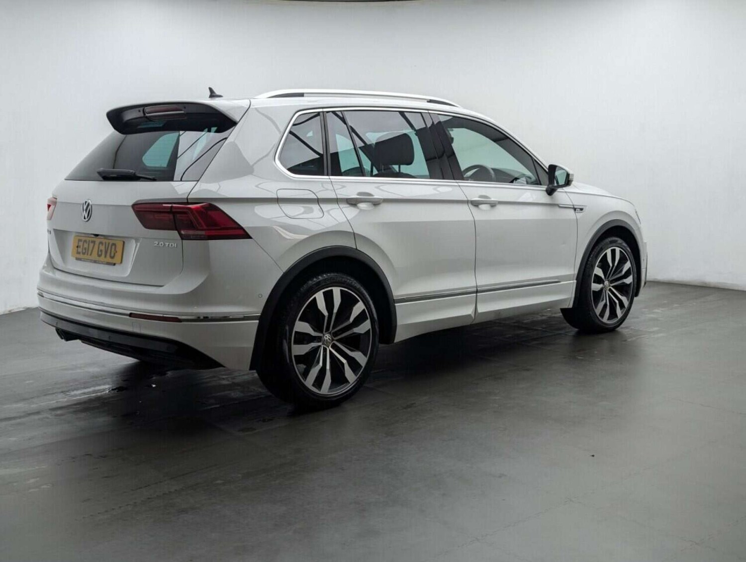 Used Volkswagen Tiguan 2017 for sale - 77714801: Photo 8