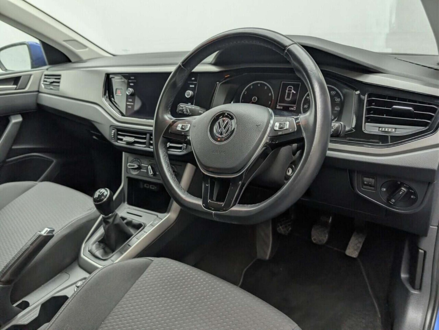 Used Volkswagen Polo 2019 for sale - 77714302: Photo 11