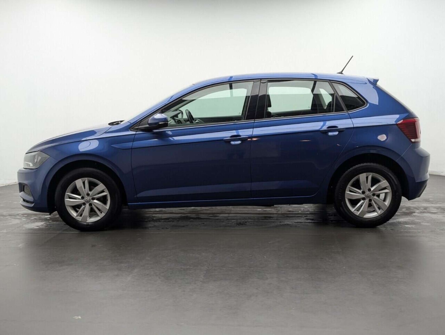 Used Volkswagen Polo 2019 for sale - 77714302: Photo 5