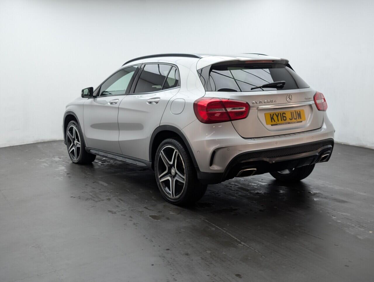 Used Mercedes-Benz GLA 2016 for sale - 77645770: Photo 6