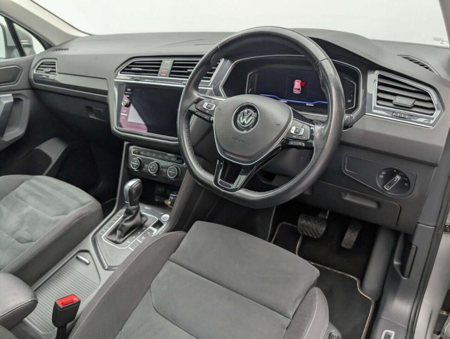 Used Volkswagen Tiguan 2019 for sale - 77713400: Photo 11