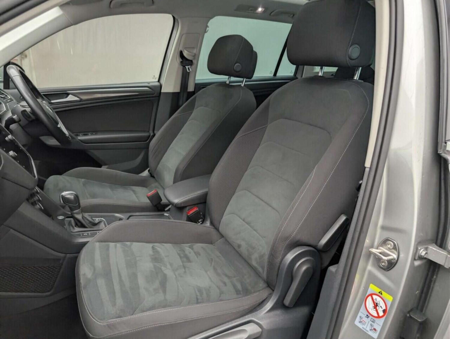 Used Volkswagen Tiguan 2019 for sale - 77713400: Photo 27