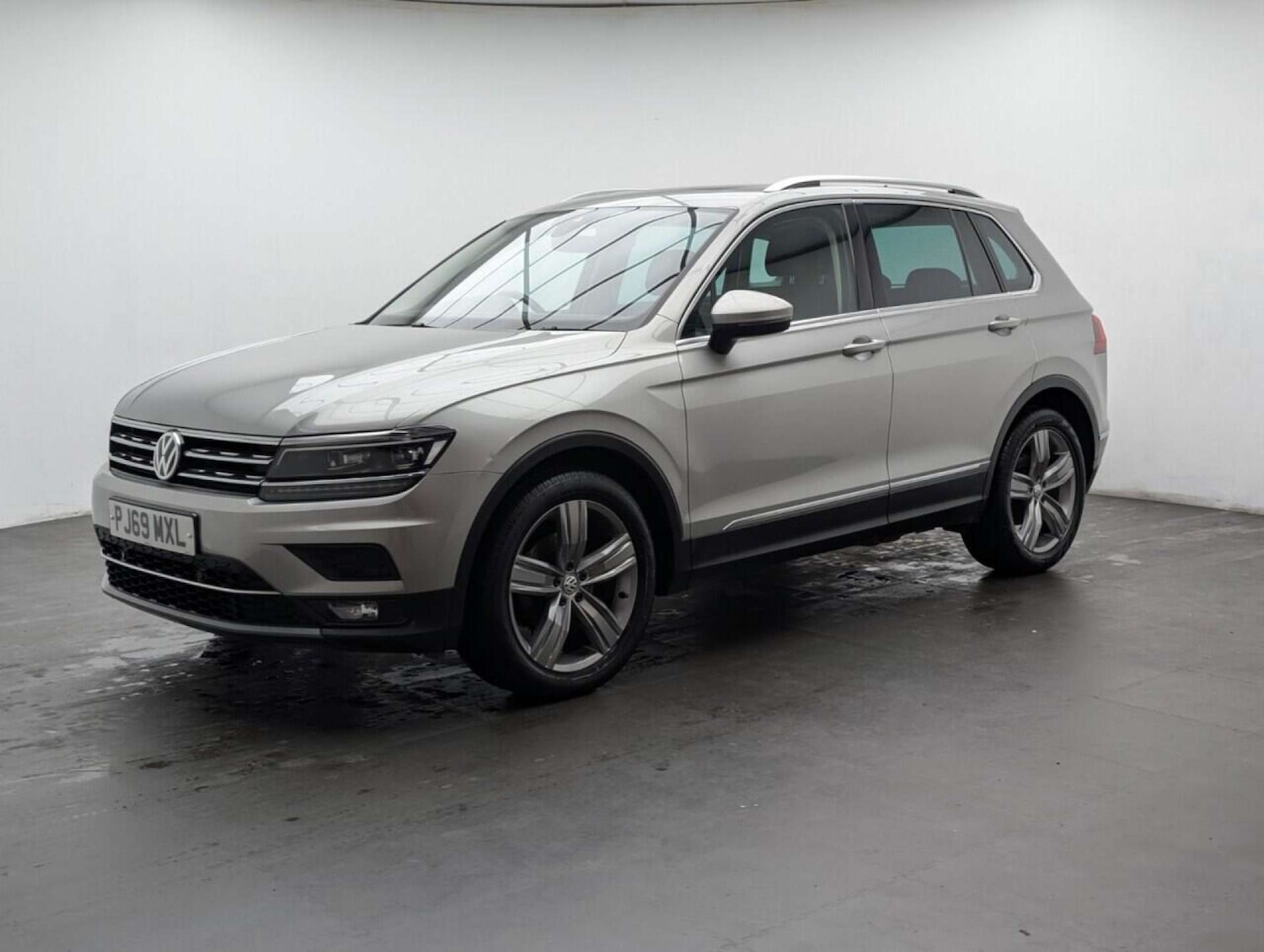 Used Volkswagen Tiguan 2019 for sale - 77713400: Photo 4