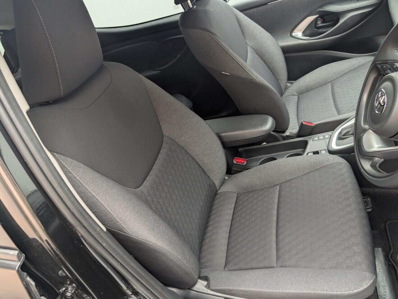 Used Toyota Yaris 2021 for sale - 76423934: Photo 12