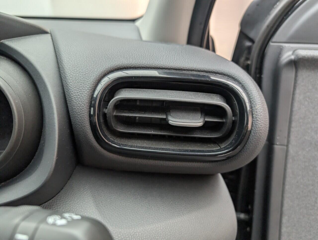 Used Toyota Yaris 2021 for sale - 76423934: Photo 21