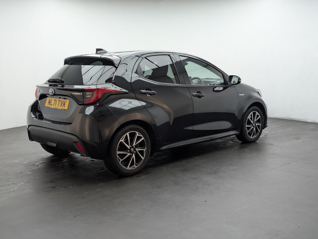 Used Toyota Yaris 2021 for sale - 76423934: Photo 8