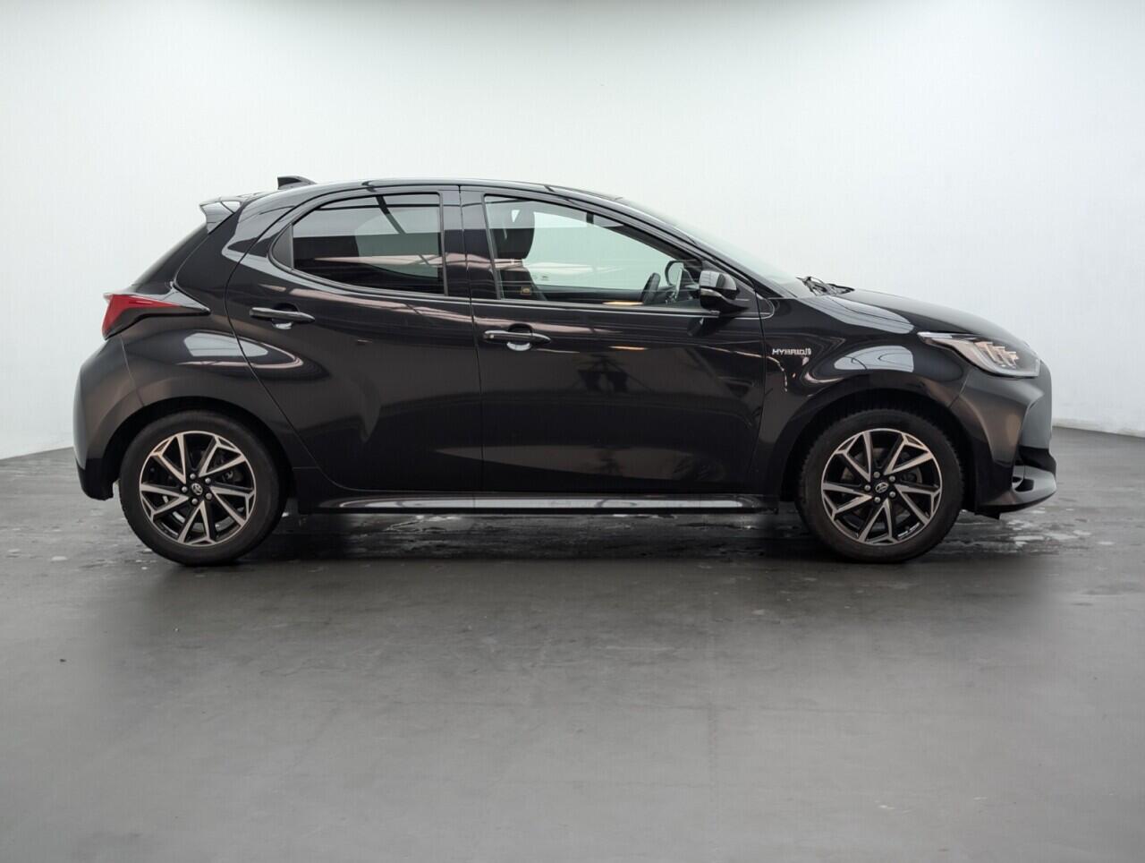 Used Toyota Yaris 2021 for sale - 76423934: Photo 9