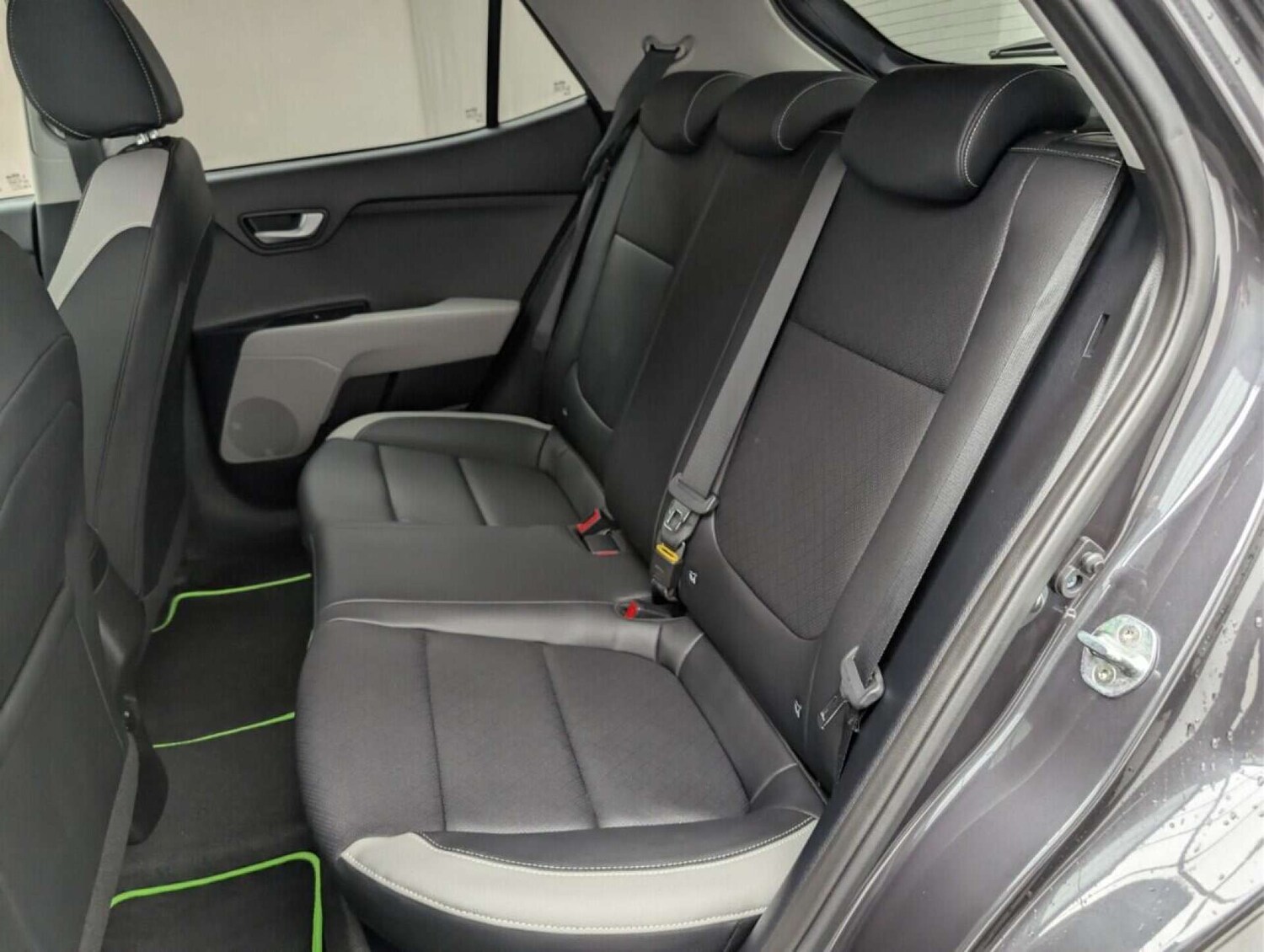 Used Kia Stonic 2018 for sale - 77713793: Photo 25