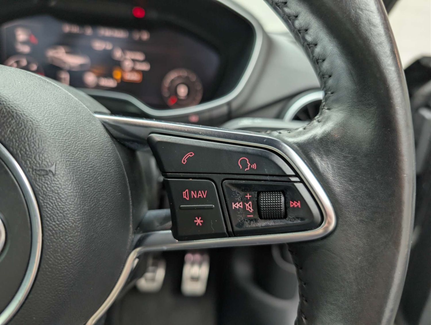 Used Audi TT 2015 for sale - 77830744: Photo 10