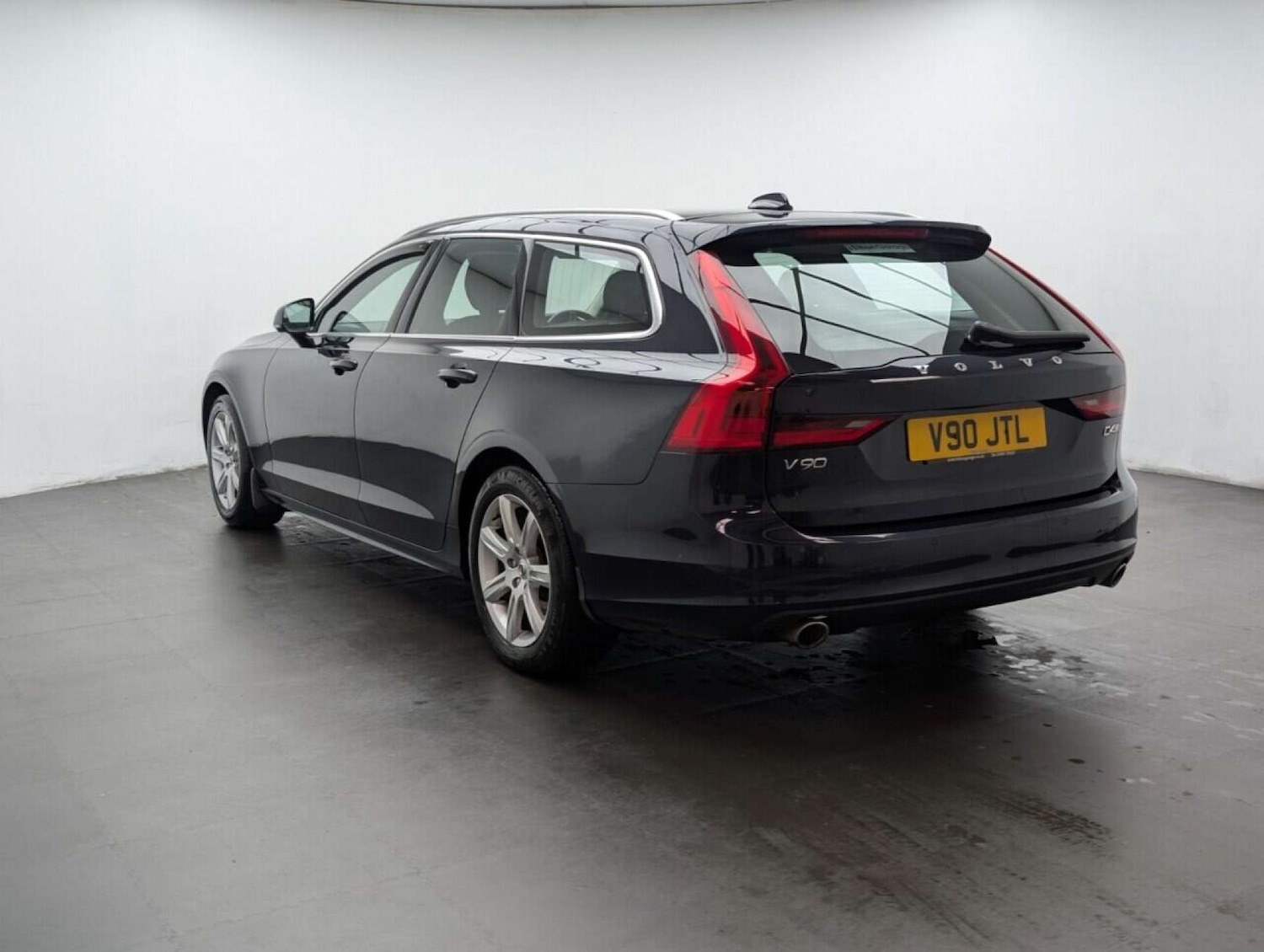 Used Volvo V90 2019 for sale - 77714336: Photo 6