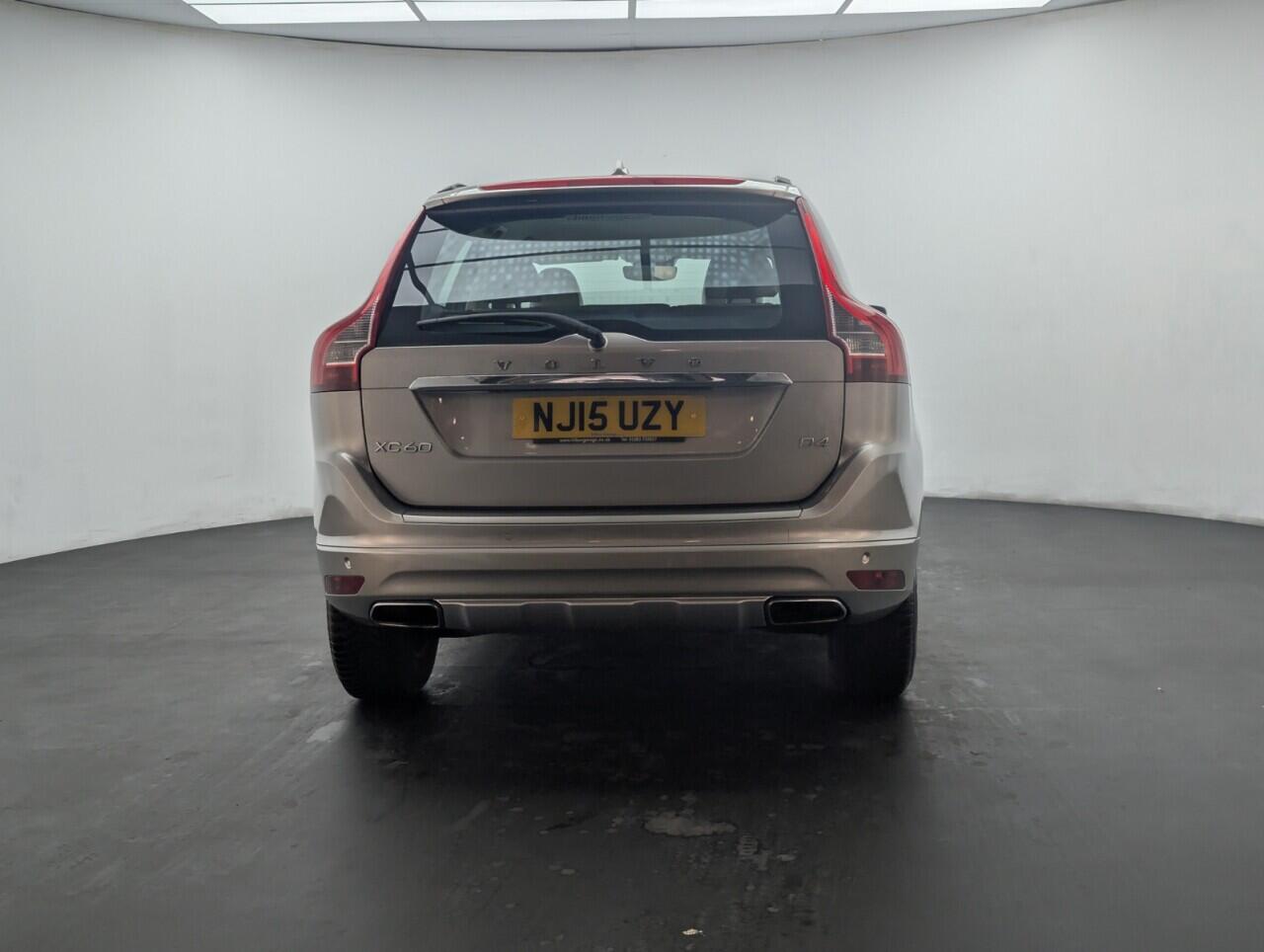 Used Volvo XC60 2015 for sale - 76422881: Photo 7