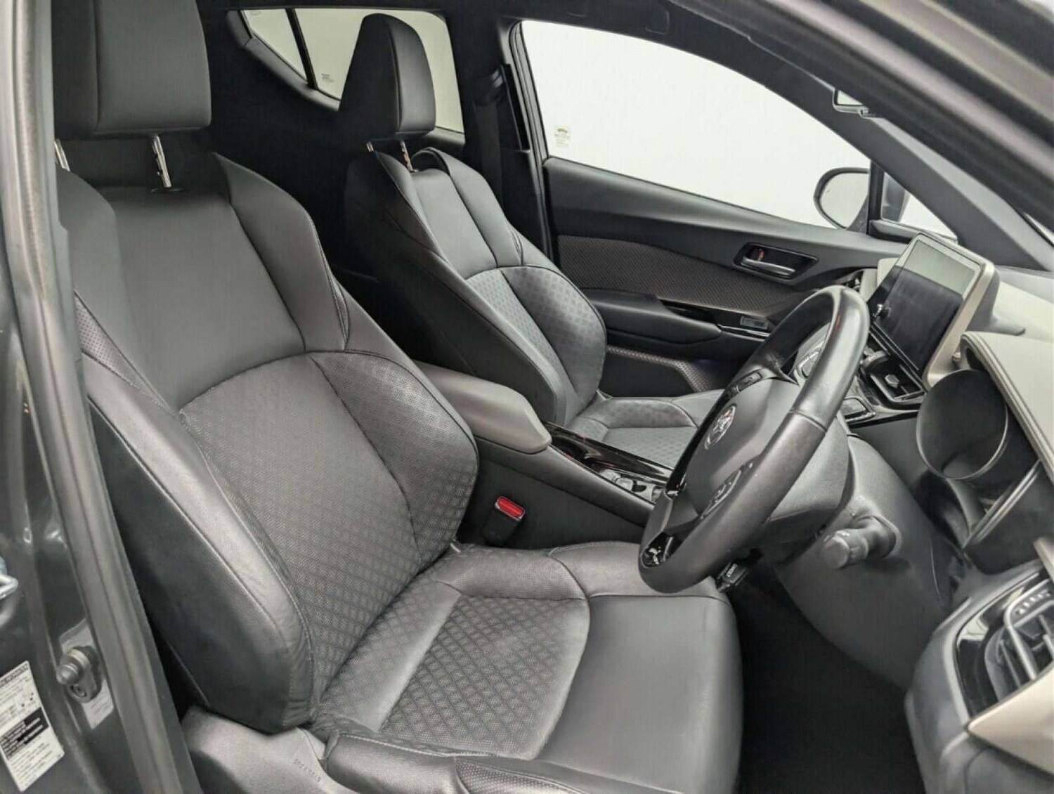 Used Toyota C-HR 2022 for sale - 77714812: Photo 12