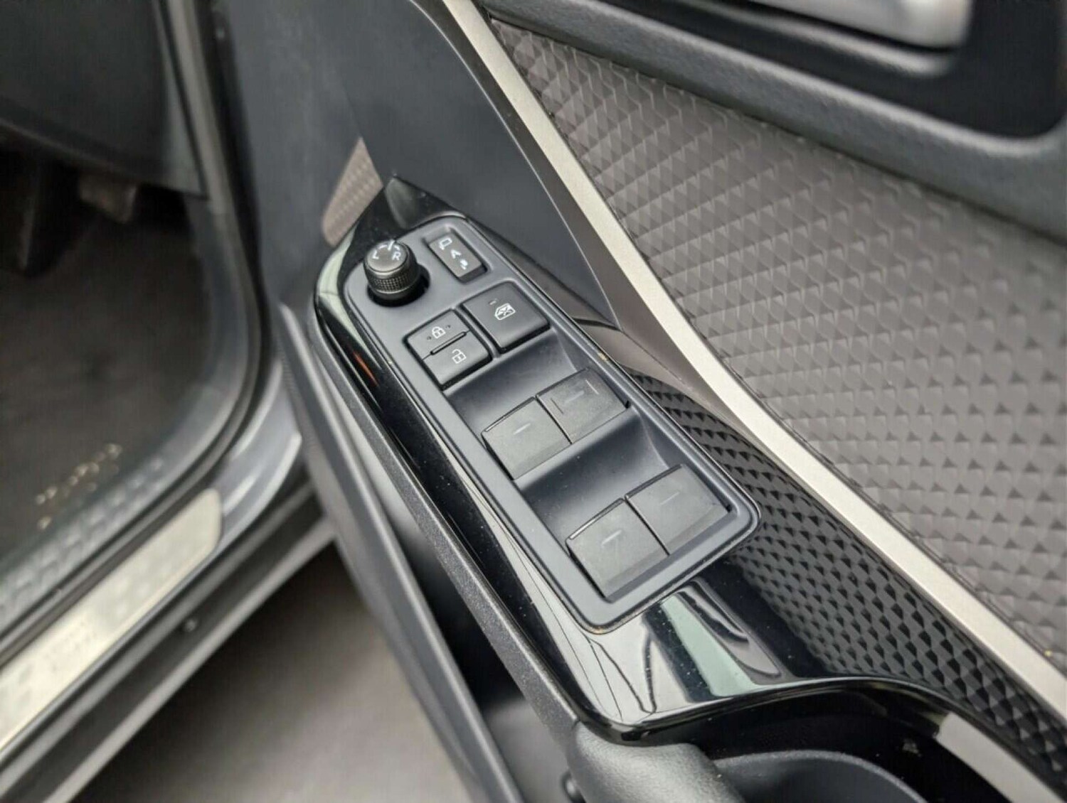 Used Toyota C-HR 2022 for sale - 77714812: Photo 20