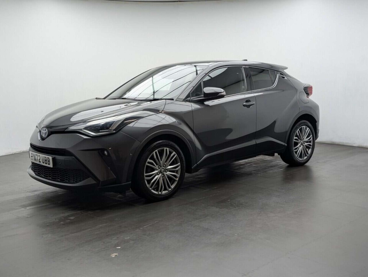 Used Toyota C-HR 2022 for sale - 77714812: Photo 4