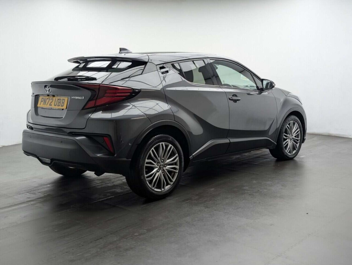 Used Toyota C-HR 2022 for sale - 77714812: Photo 8
