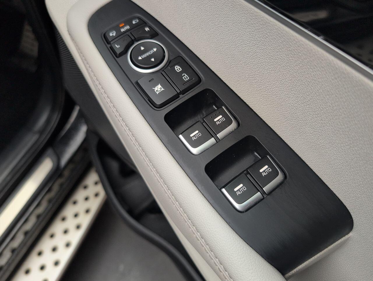 Used Kia Sorento 2017 for sale - 76423601: Photo 22