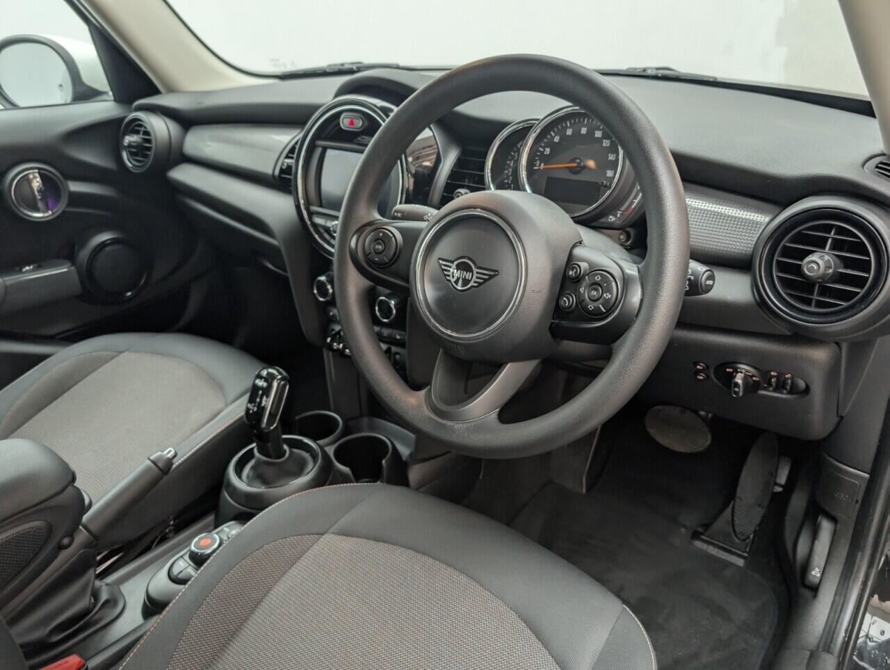 Used MINI Hatch 2020 for sale - 76424621: Photo 11