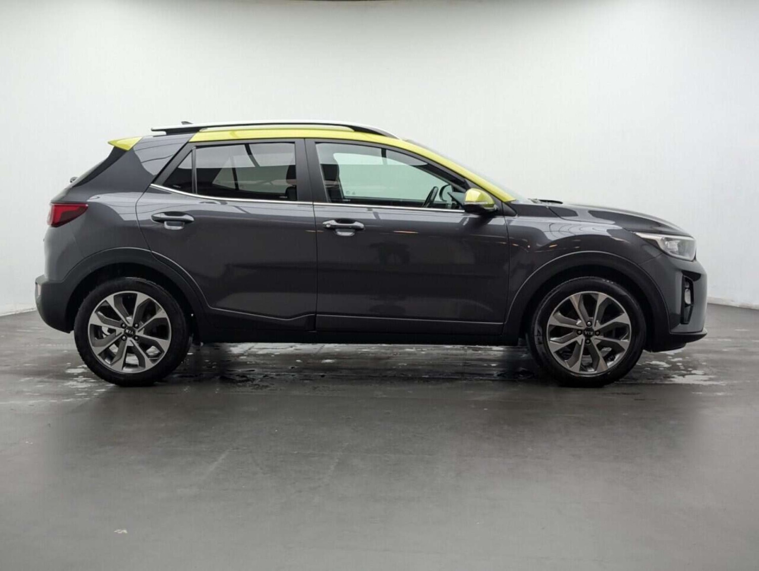 Used Kia Stonic 2018 for sale - 78014339: Photo 11