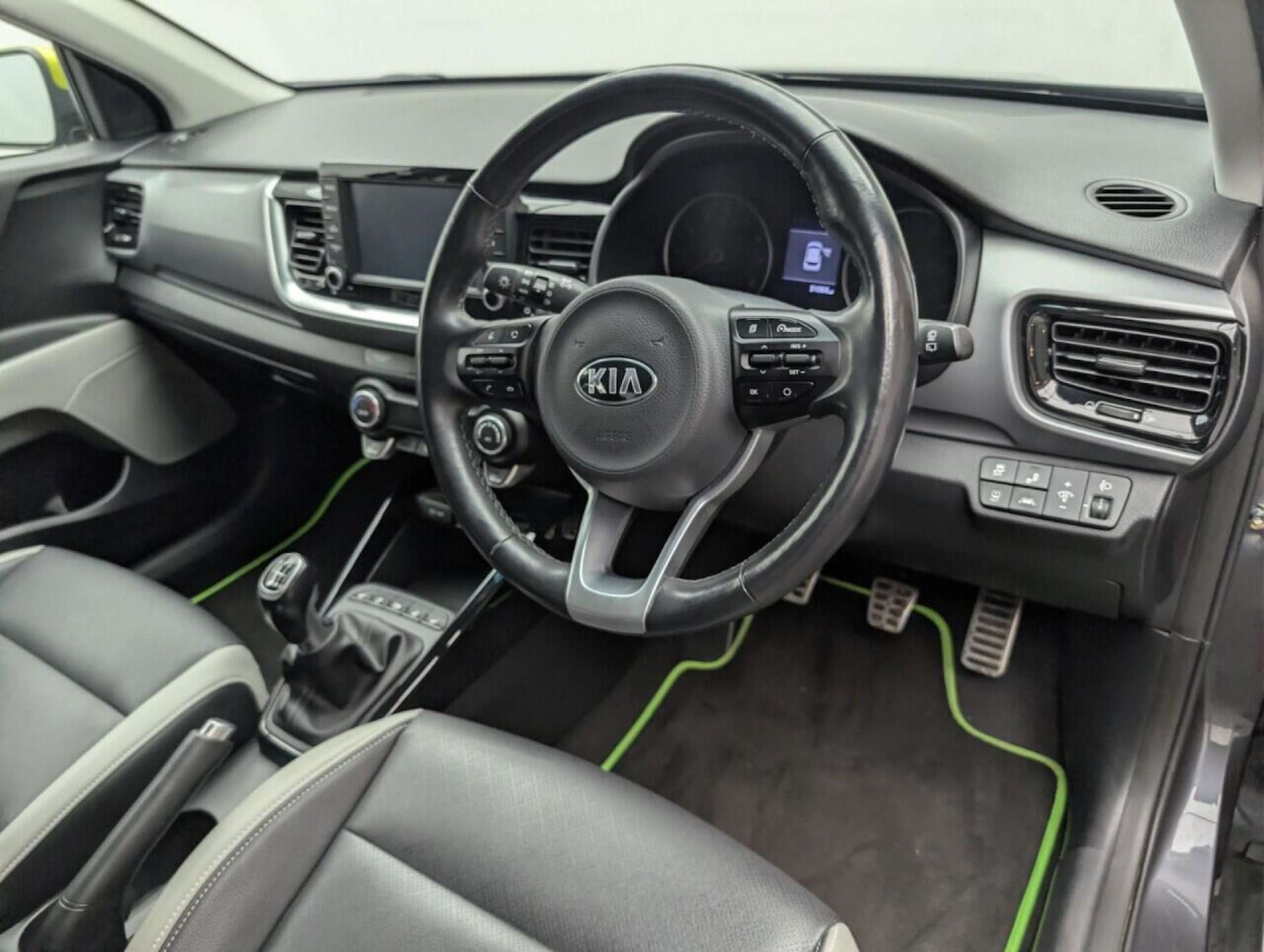 Used Kia Stonic 2018 for sale - 78014339: Photo 13
