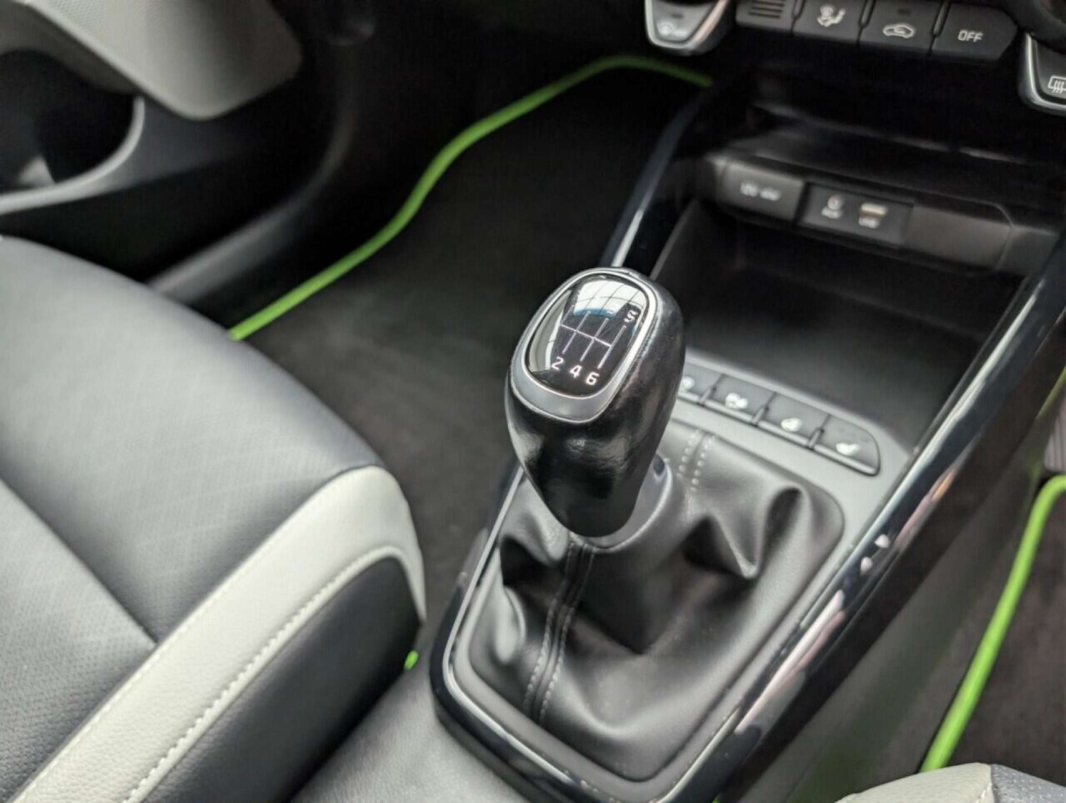 Used Kia Stonic 2018 for sale - 78014339: Photo 21