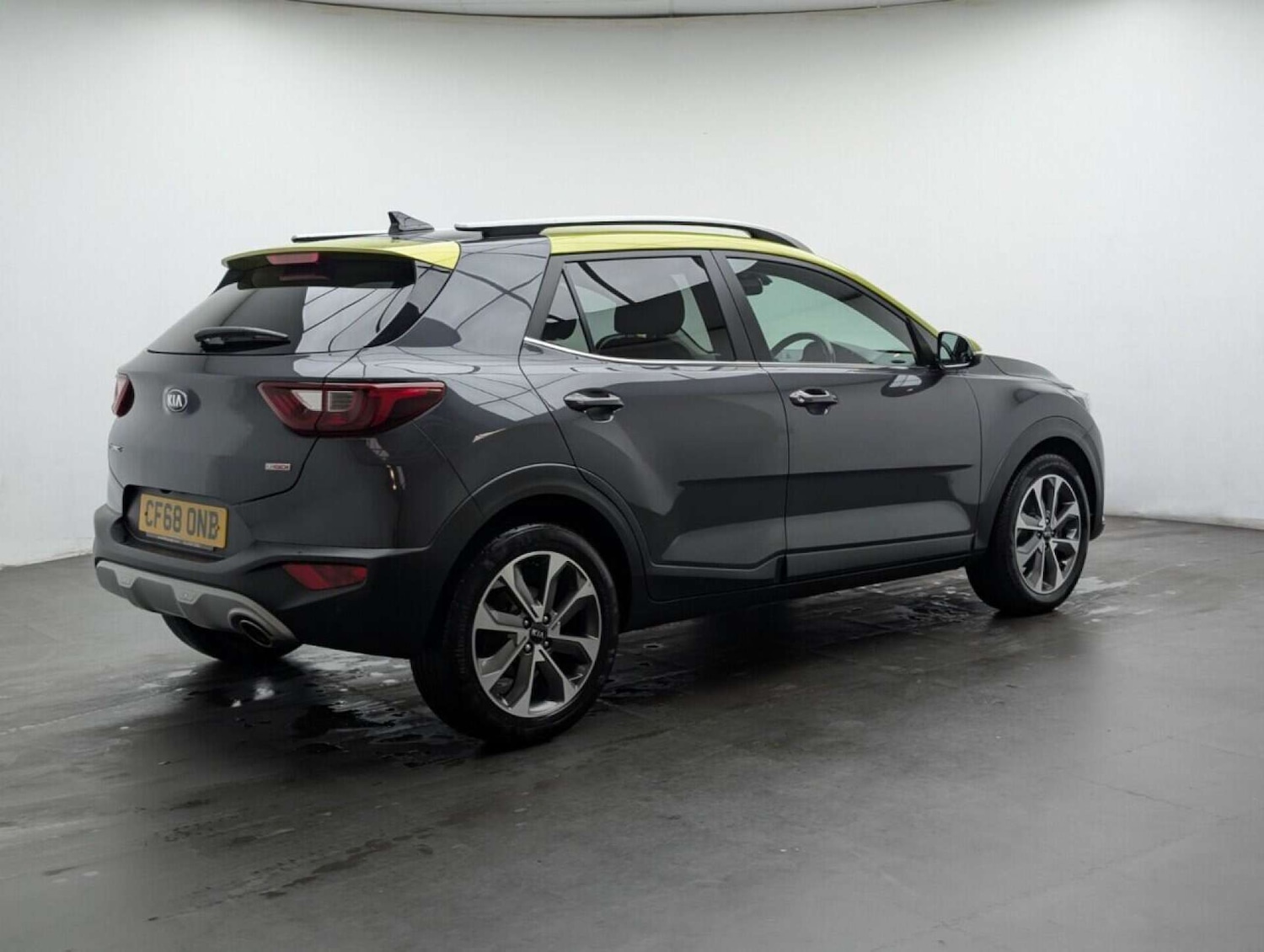 Used Kia Stonic 2018 for sale - 78014339: Photo 9